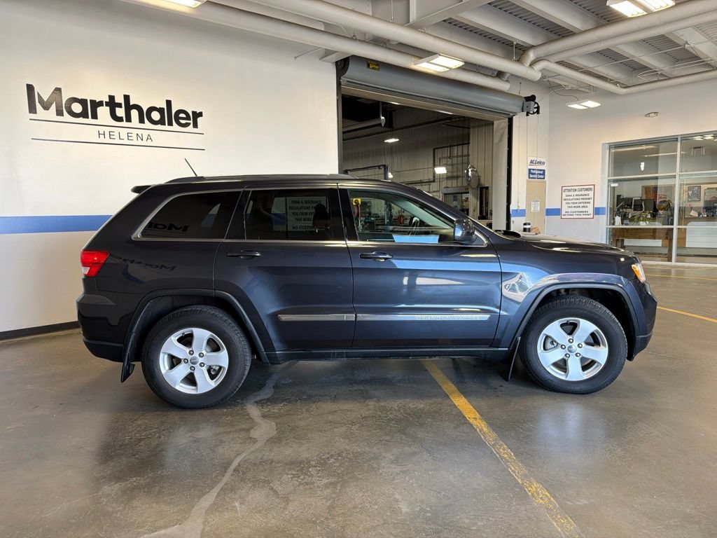 Used 2013 Jeep Grand Cherokee Laredo AWD/4WD image 4