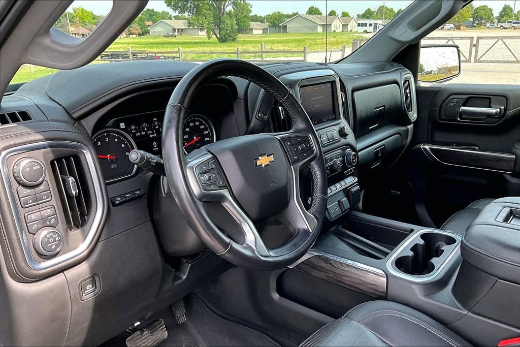 Used 2021 Chevrolet Silverado 1500 LTZ w/ Technology Package AWD/4WD image 12