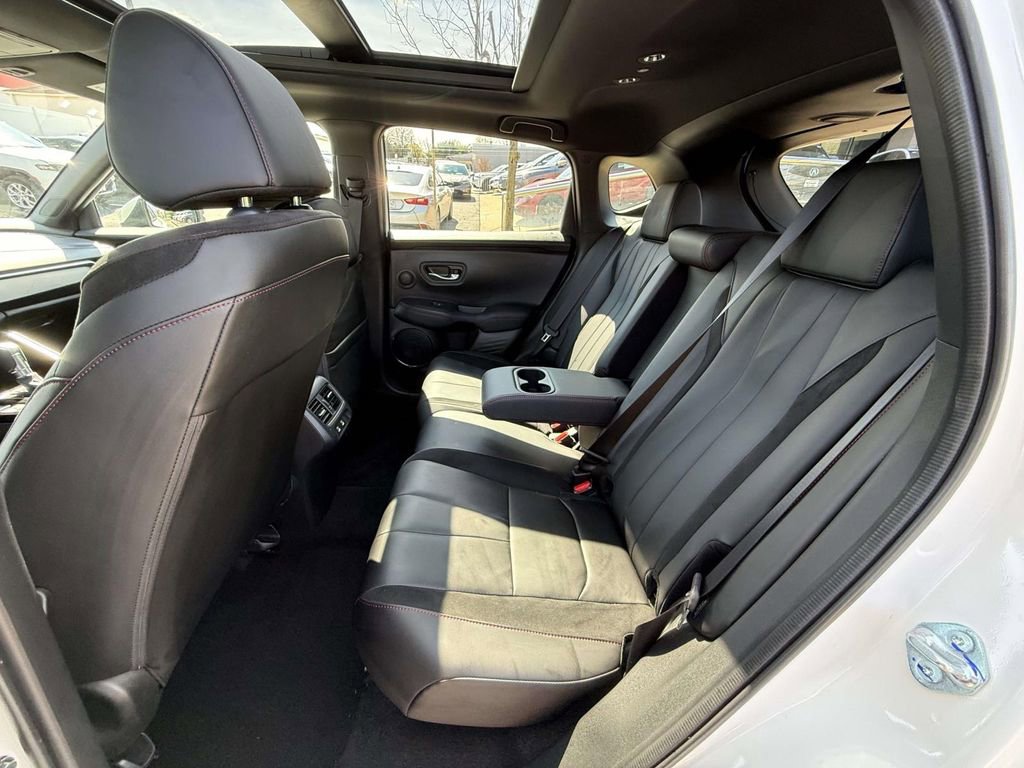 Used 2025 Acura ADX A-Spec image 15