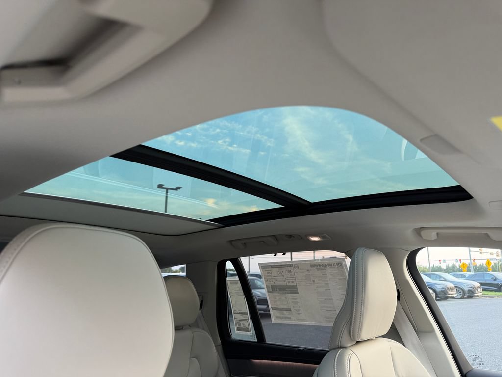 New 2026 Volvo XC90 T8 Ultra AWD/4WD image 10