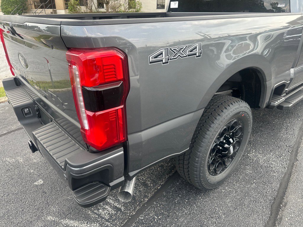New 2026 Ford F250 Lariat image 9