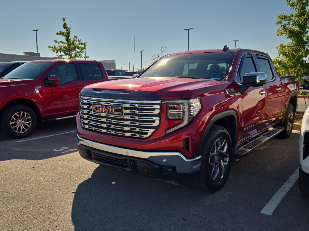 Used 2024 GMC Sierra 1500 SLT w/ SLT Premium Plus Package AWD/4WD image 1