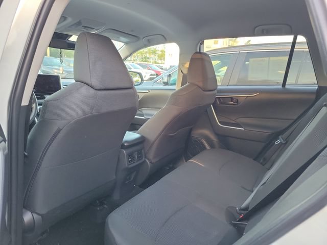 Used 2025 Toyota RAV4 LE FWD image 7