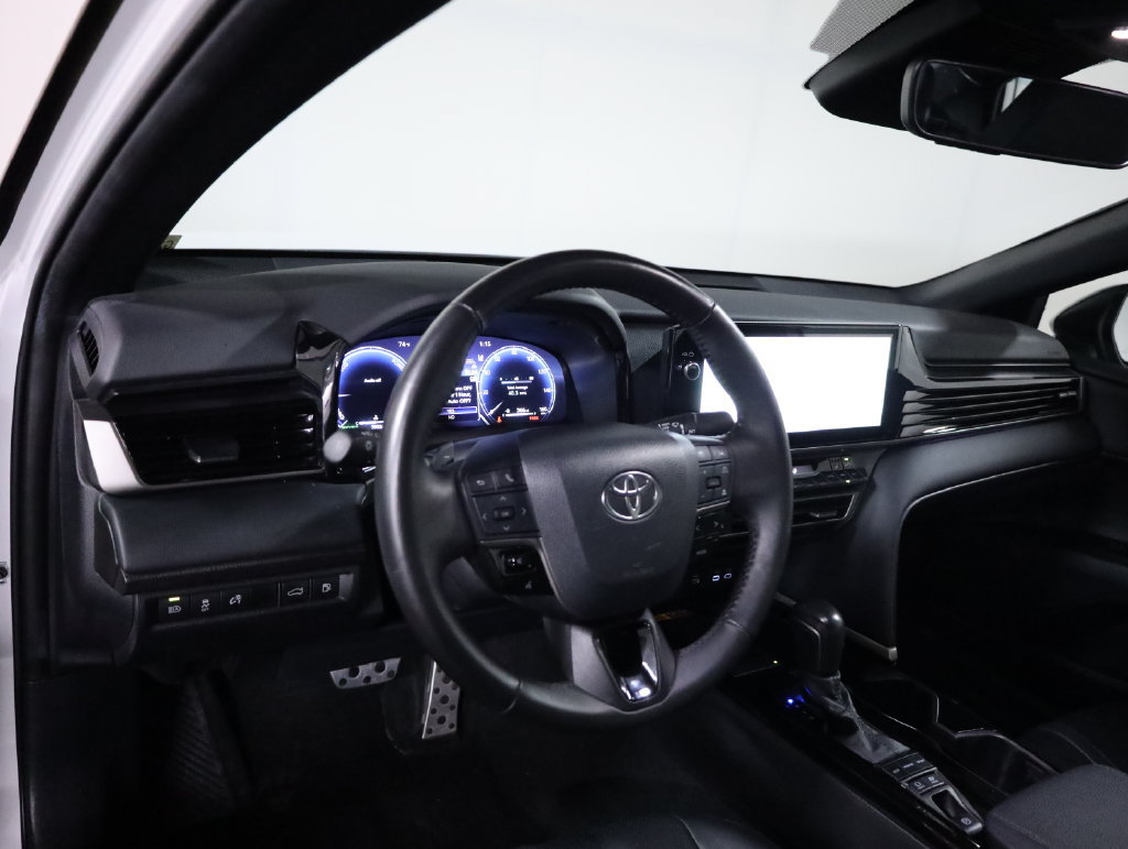 Used 2025 Toyota Camry XSE FWD image 24