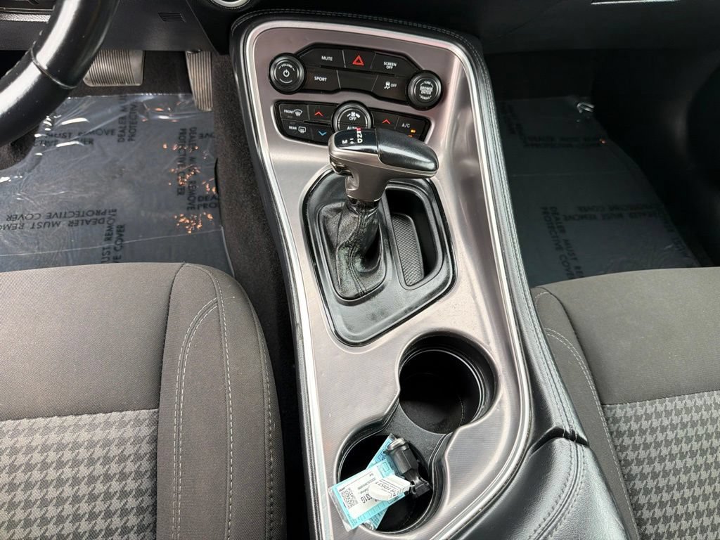 Used 2021 Dodge Challenger SXT RWD image 23