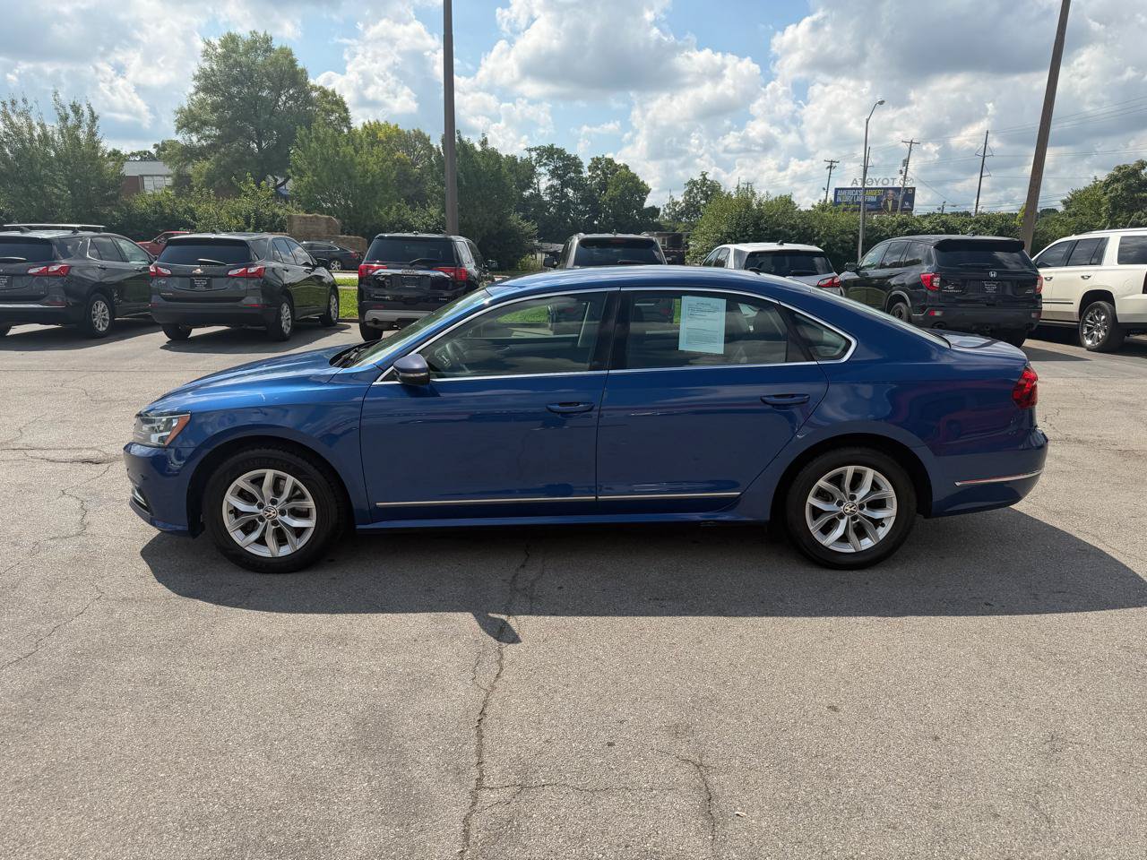 Used 2017 Volkswagen Passat 1.8T S FWD image 6
