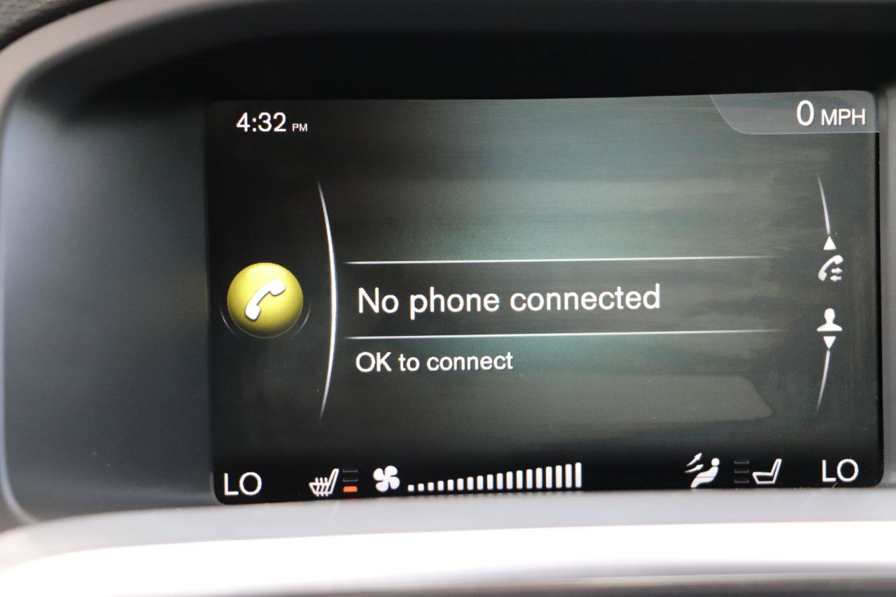 Used 2016 Volvo S60 T5 R-Design FWD image 26
