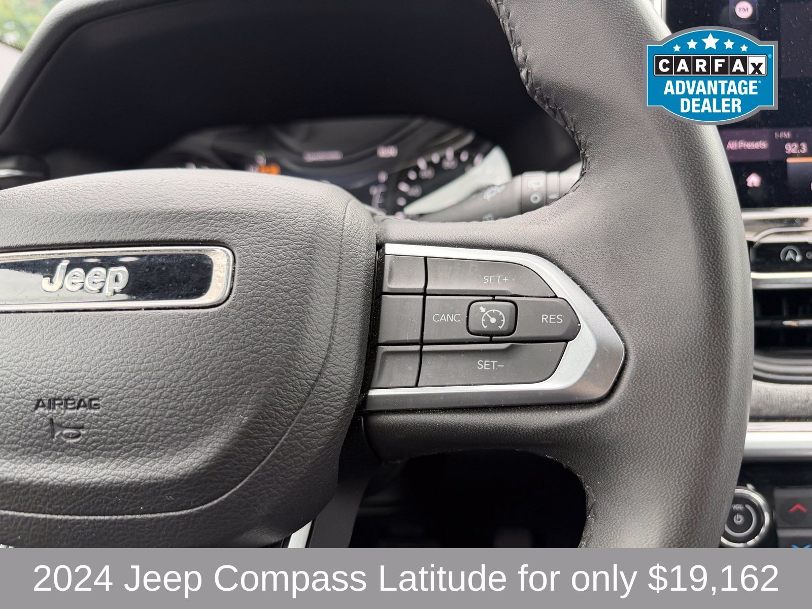 Used 2024 Jeep Compass Latitude AWD/4WD image 12