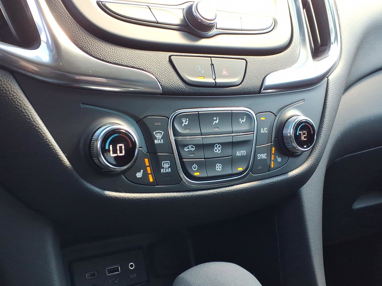 Used 2024 Chevrolet Equinox LT image 21