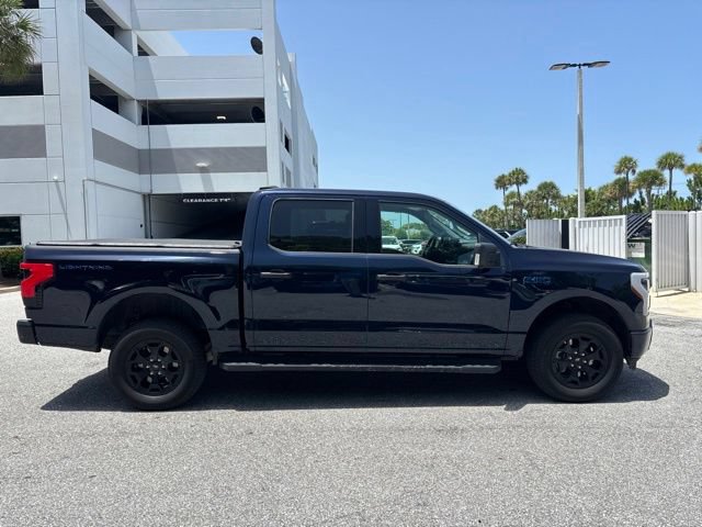 Used 2025 Ford F150 Lightning XLT AWD/4WD image 2