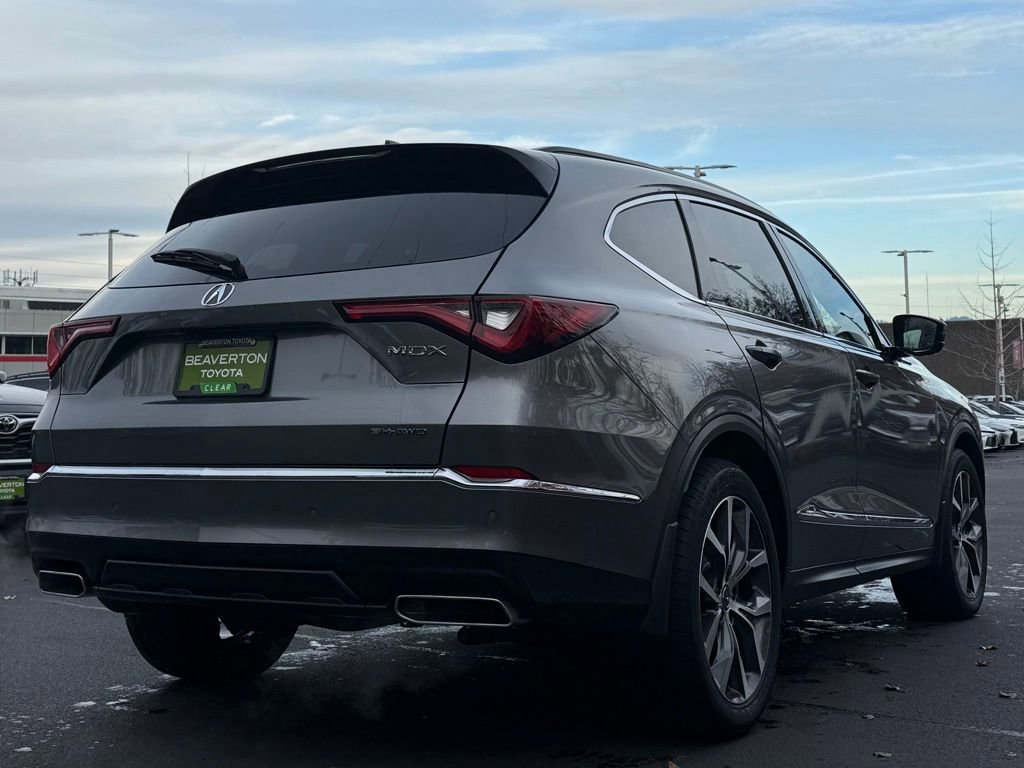Used 2024 Acura MDX SH-AWD w/ Technology Package image 5