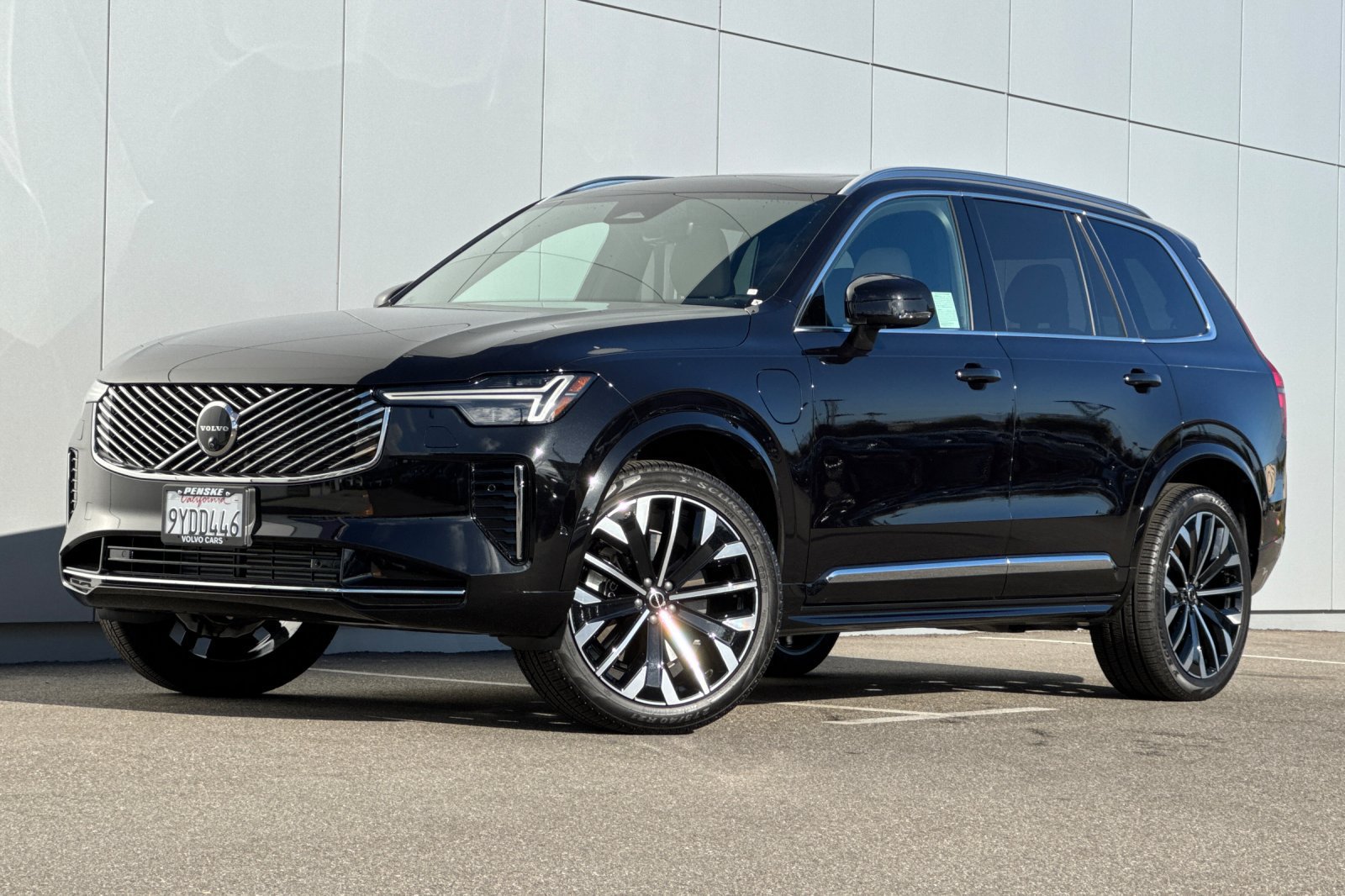 Used 2026 Volvo XC90 T8 Plus w/ Protection Package Premier