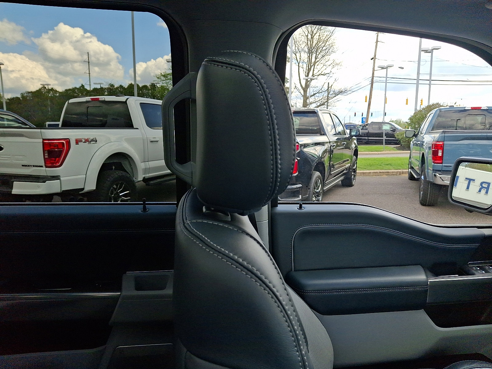 Certified 2023 Ford F150 Limited AWD/4WD image 12