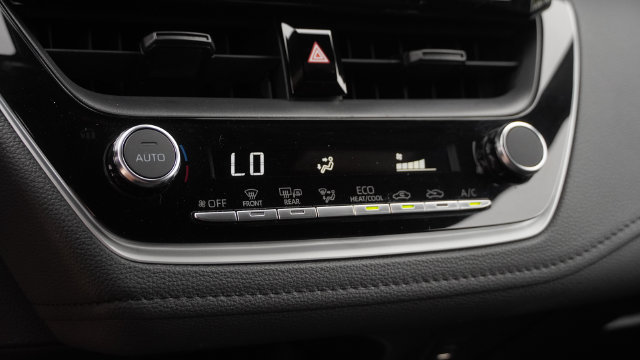 Used 2024 Toyota Corolla SE FWD image 22