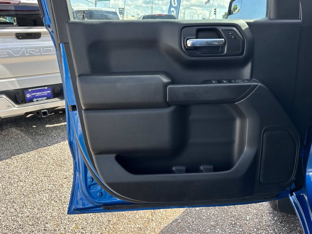 Used 2022 Chevrolet Silverado 1500 Custom Trail Boss AWD/4WD image 19