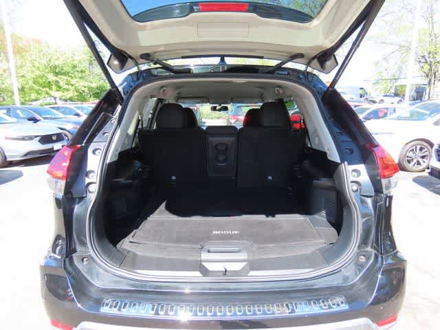 Used 2018 Nissan Rogue SV AWD/4WD image 11