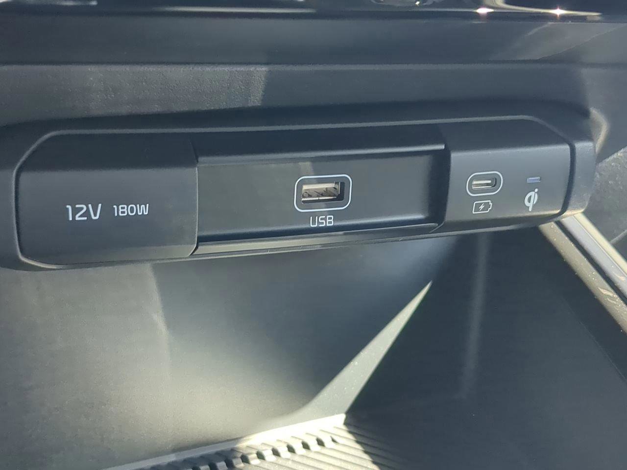 New 2025 Kia Niro EX w/ EX Cold Weather Package image 18