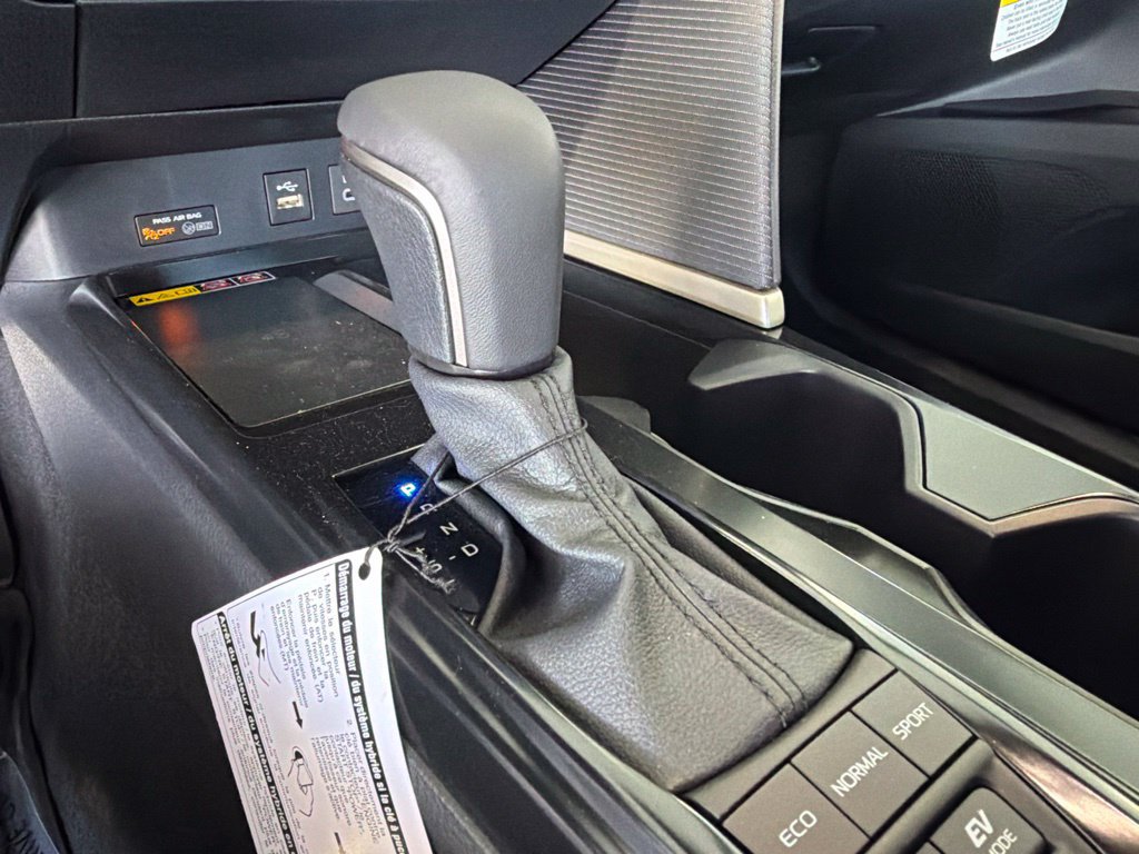 Certified 2026 Toyota Camry SE FWD image 28