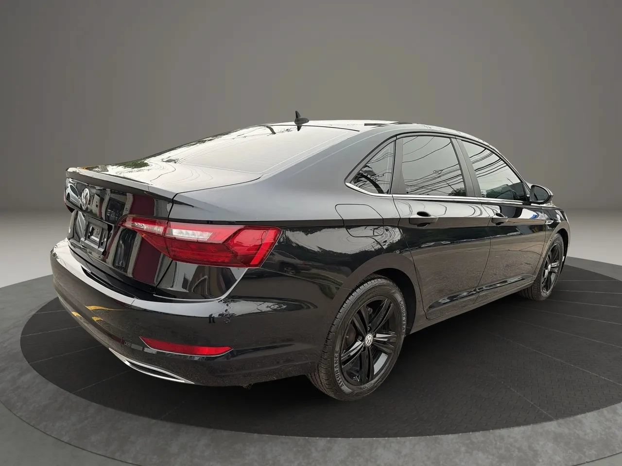 Used 2020 Volkswagen Jetta R-Line w/ R-Line Cold Weather Package FWD image 5