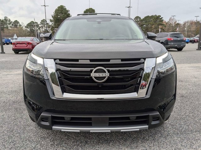 New 2025 Nissan Pathfinder Platinum w/ Cargo Package image 9