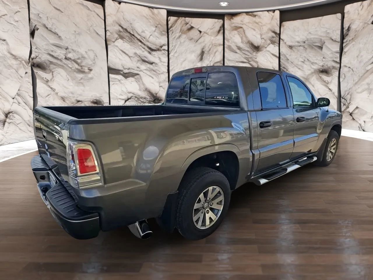 Used 2007 Mitsubishi Raider LS image 6