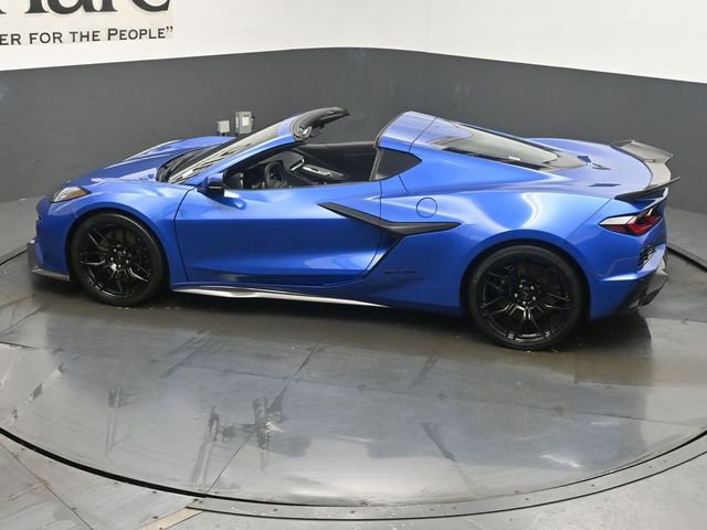 Used 2023 Chevrolet Corvette Z06 RWD image 43