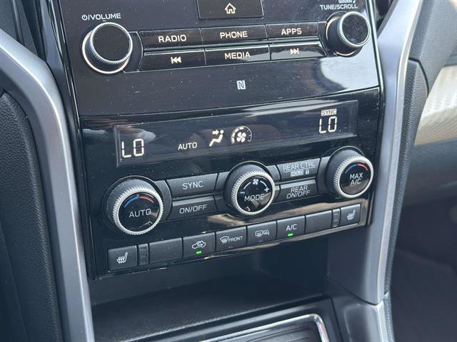 Used 2022 Subaru Ascent Premium w/ Convenience Package AWD/4WD image 19