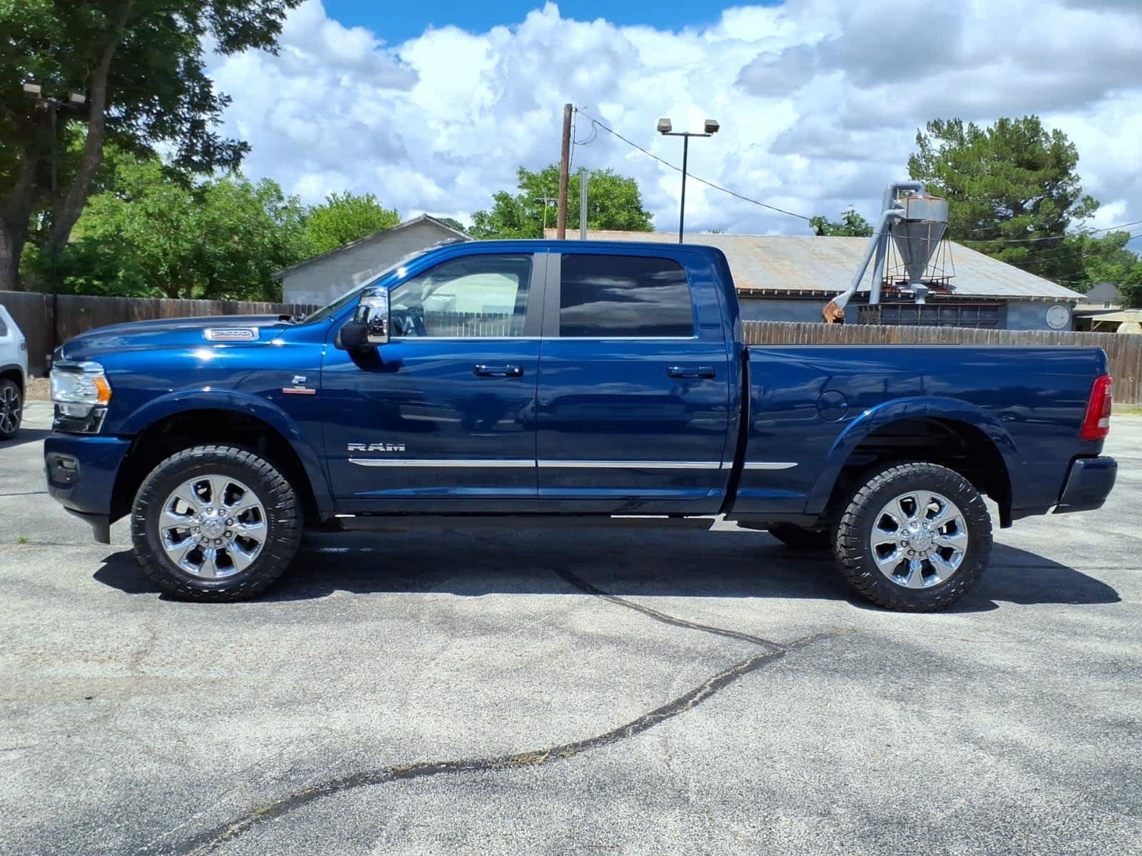 Used 2023 RAM 2500 Limited AWD/4WD image 18