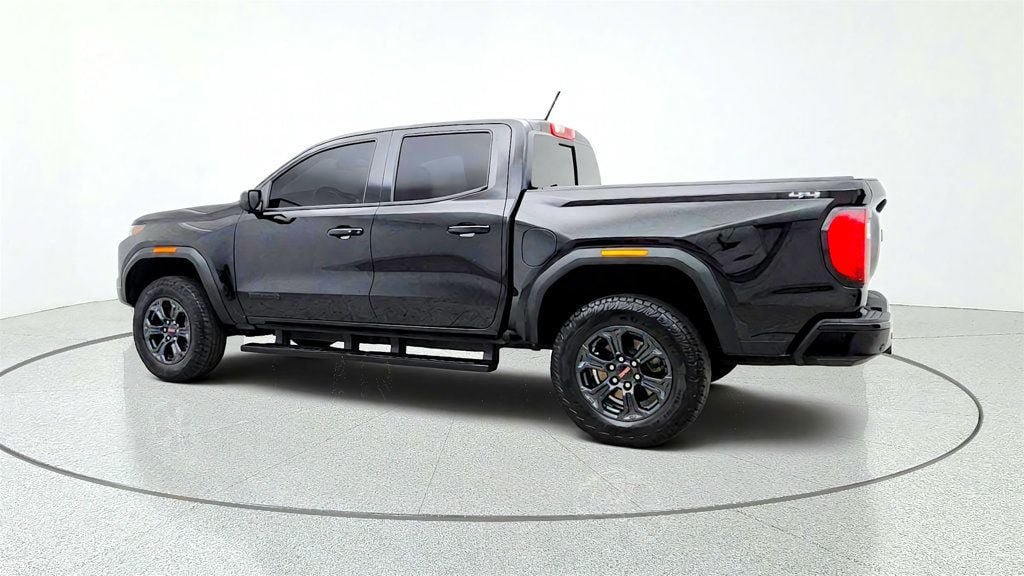 Used 2024 GMC Canyon Elevation w/ Elevation Premium Package AWD/4WD image 8