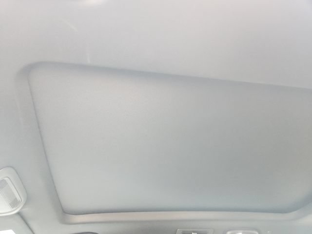 Used 2025 Cadillac XT6 Premium Luxury w/ Technology Package FWD image 25