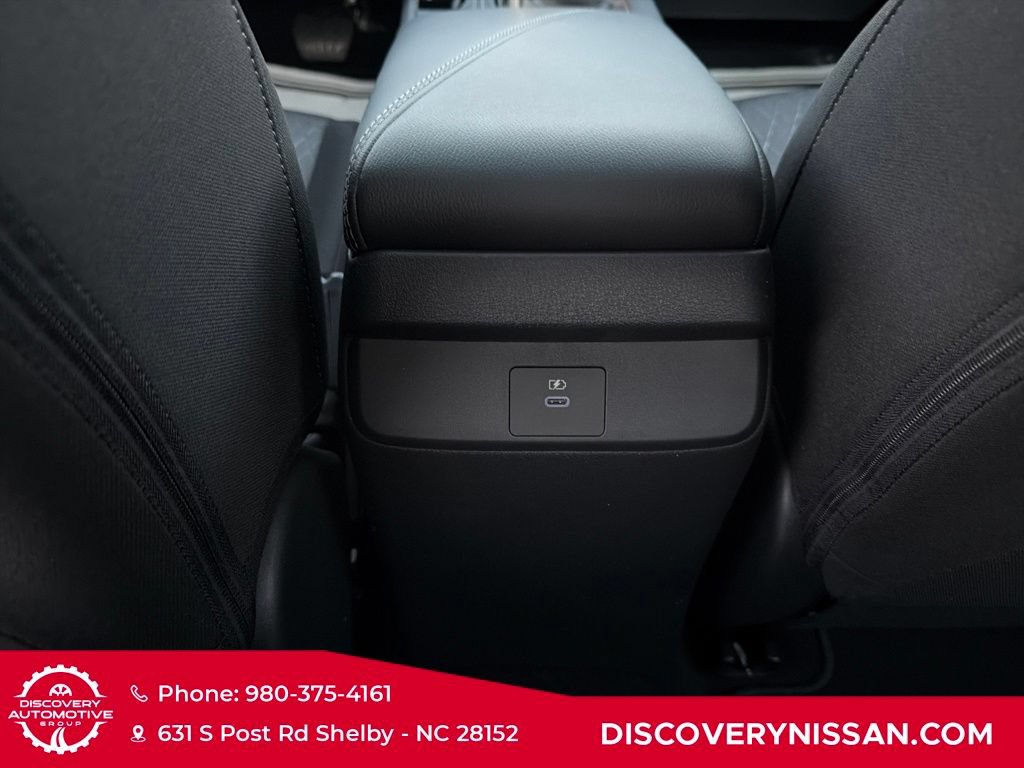 New 2026 Nissan Sentra SV w/ SV Convenience Package FWD image 32