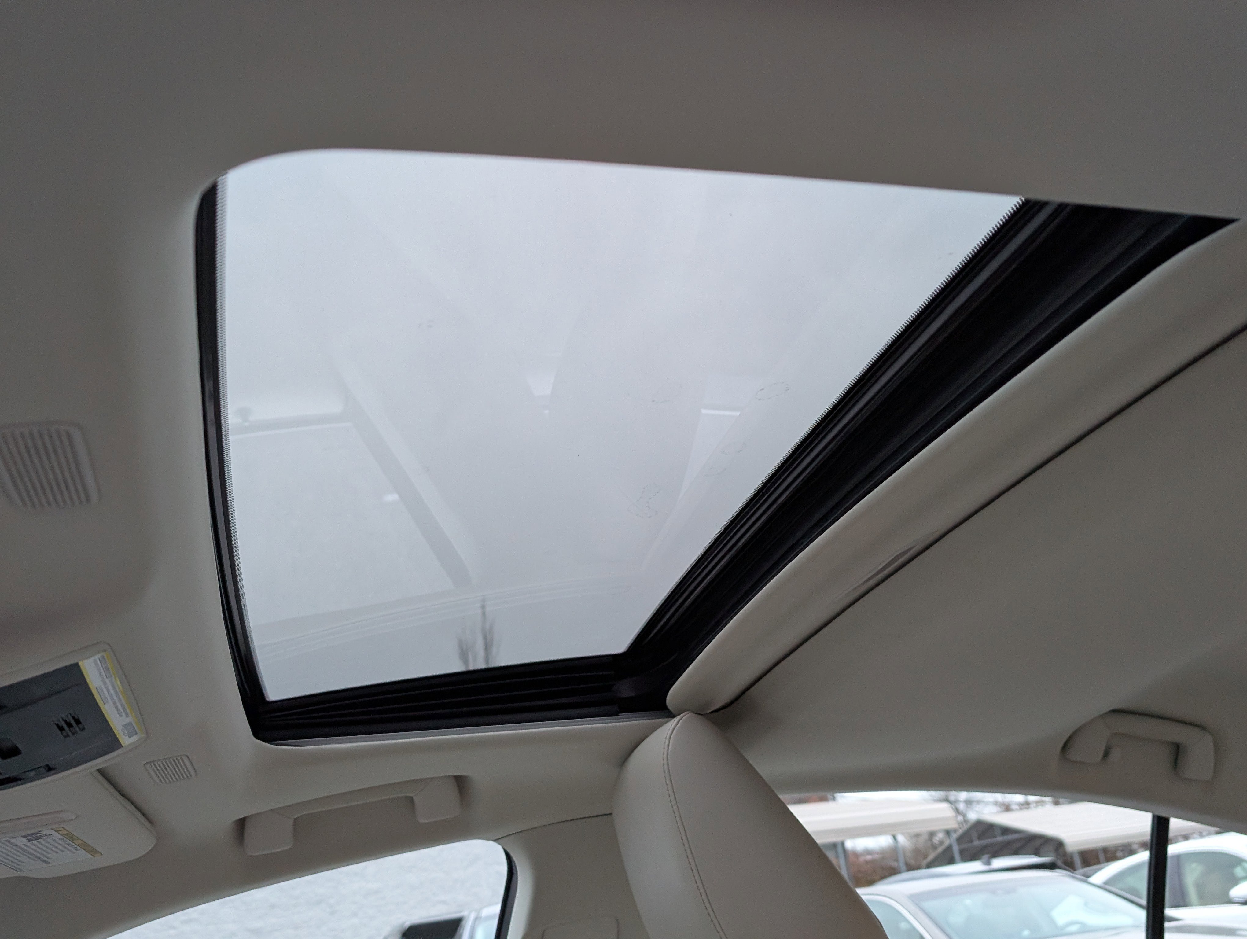 Certified 2025 Lexus ES 300h w/ Premium Package image 18