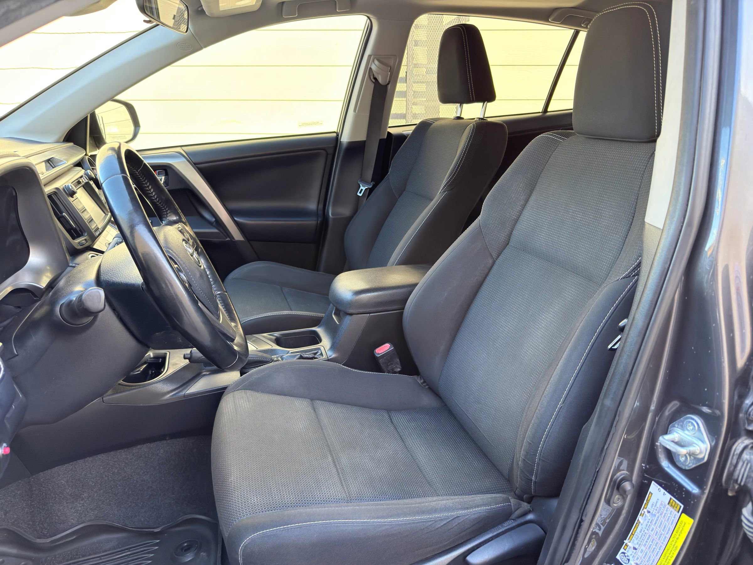 Used 2018 Toyota RAV4 XLE image 16