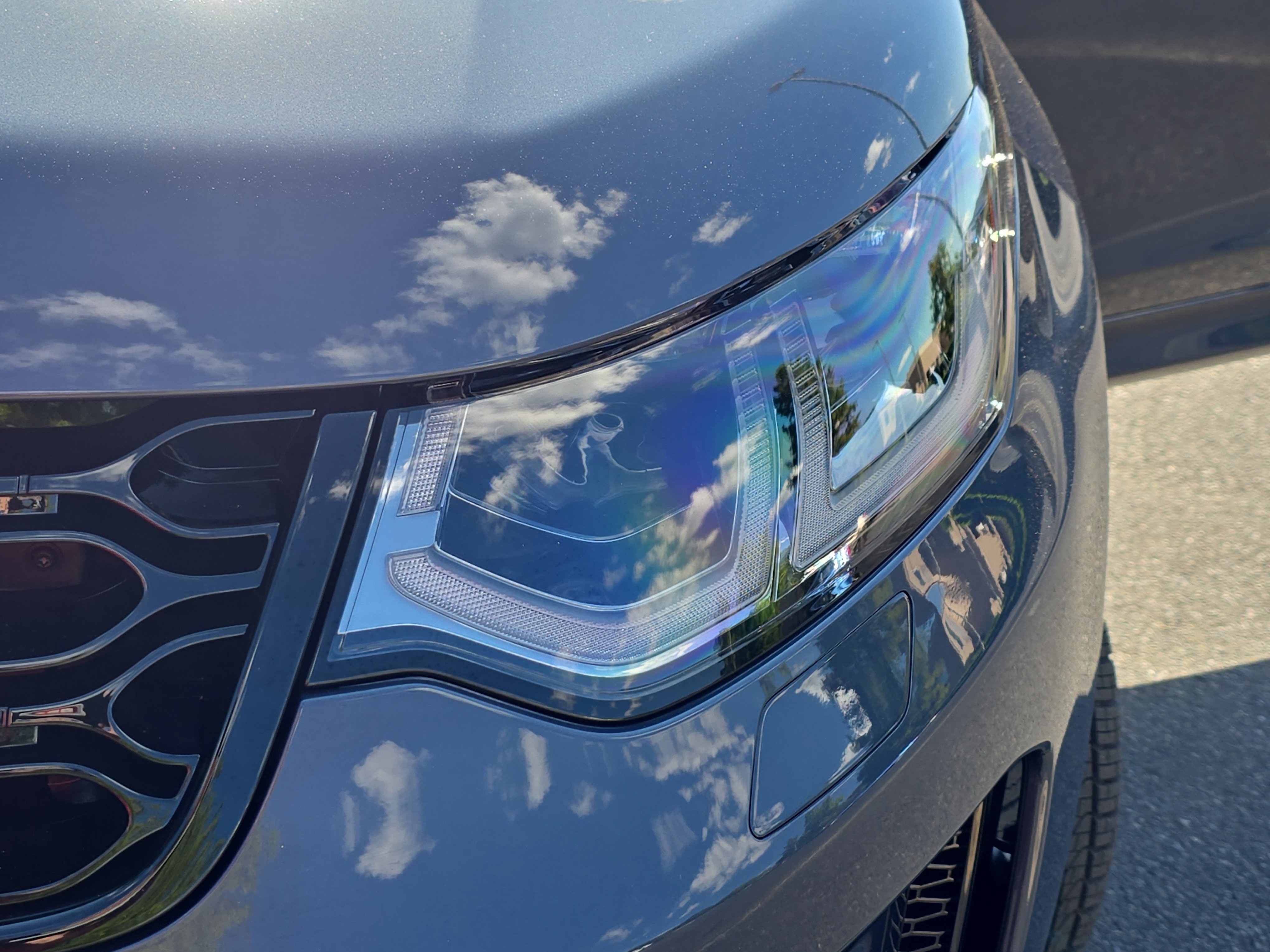 New 2025 Land Rover Discovery Sport S image 31