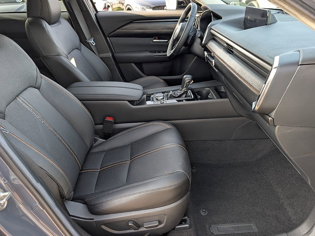 Certified 2025 MAZDA CX-50 2.5 Turbo w/ Cargo Package image 19