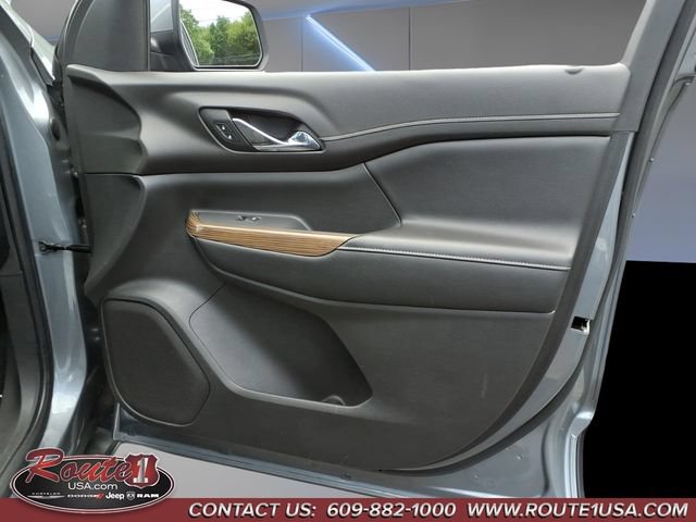 Used 2020 GMC Acadia SLE w/ Driver Convenience Package AWD/4WD image 14