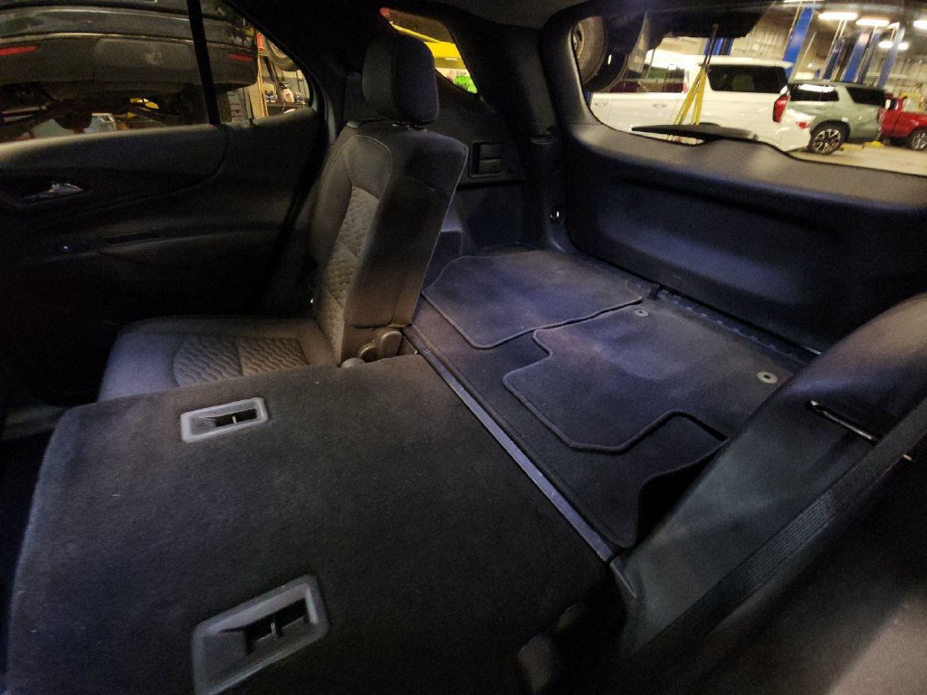 Used 2021 Chevrolet Equinox LT AWD/4WD image 37