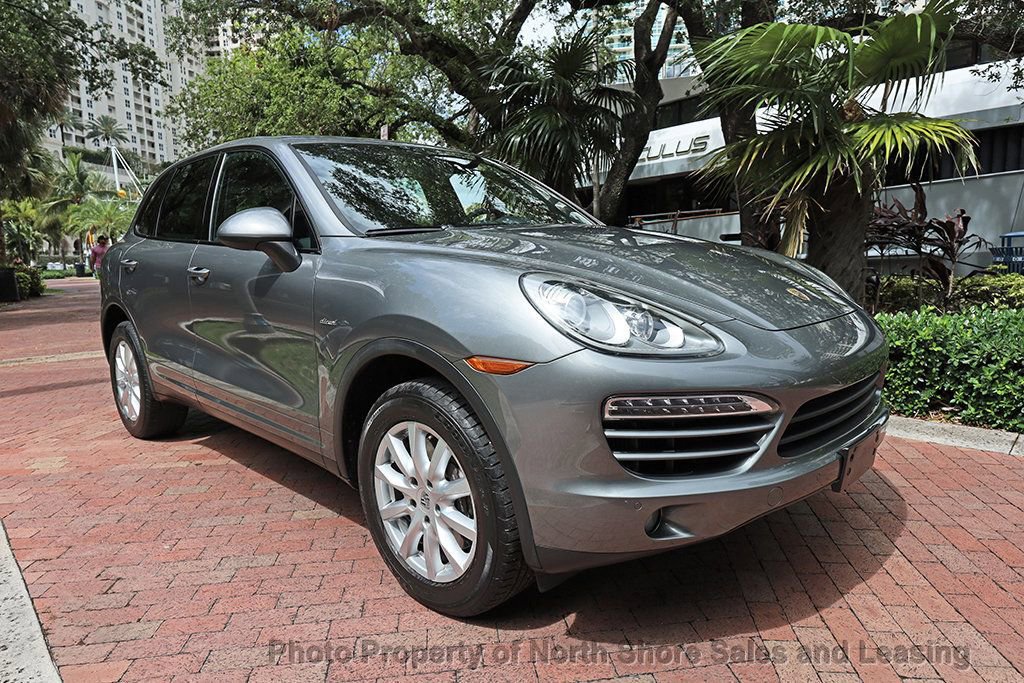 Used 2014 Porsche Cayenne Diesel AWD/4WD image 25