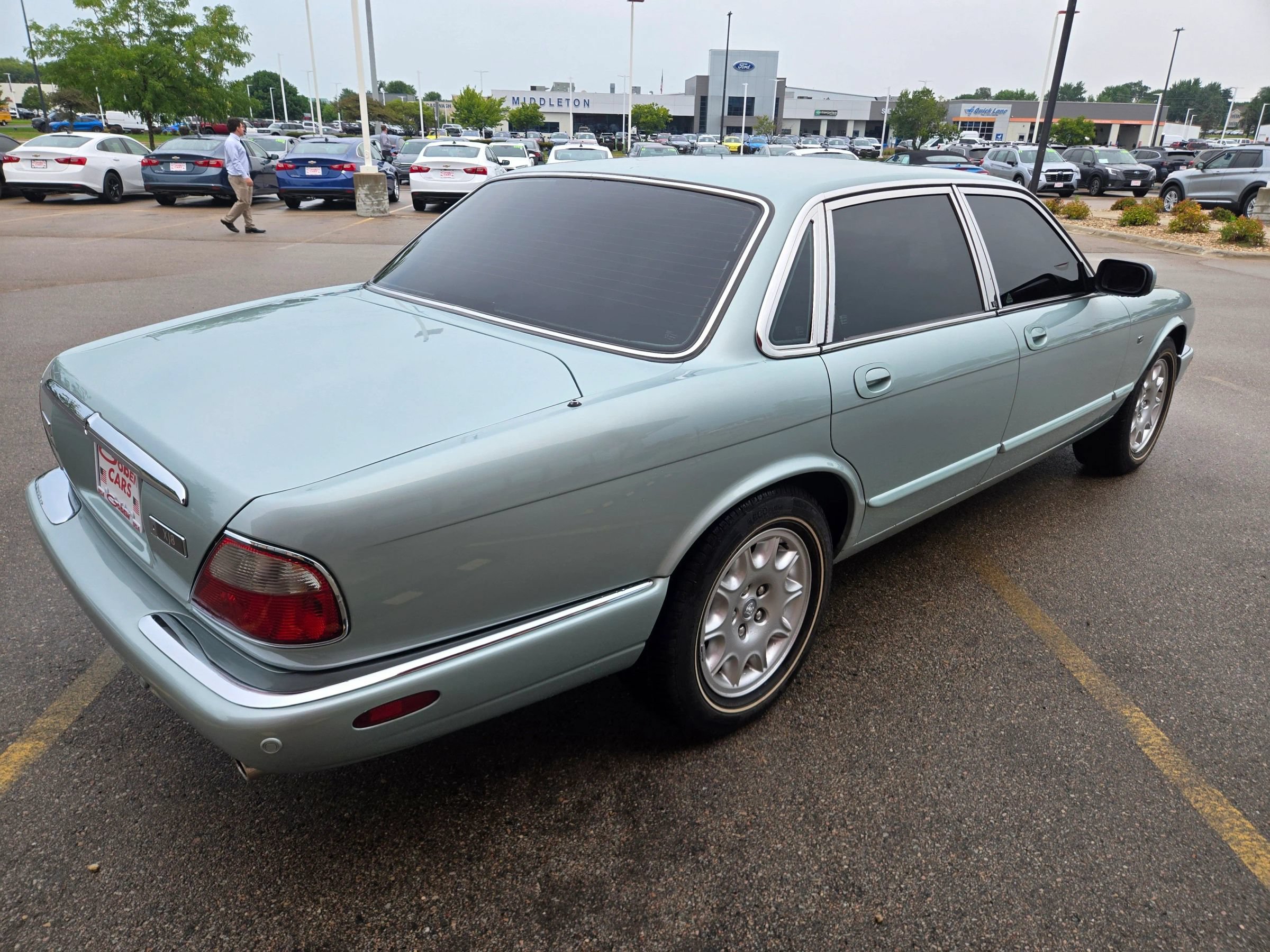 Used 2001 Jaguar XJ8 RWD image 4