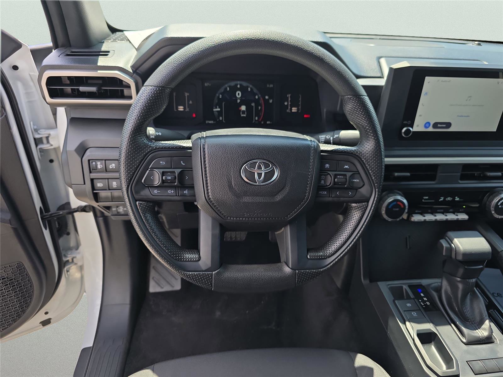 Used 2024 Toyota Tacoma SR RWD image 13