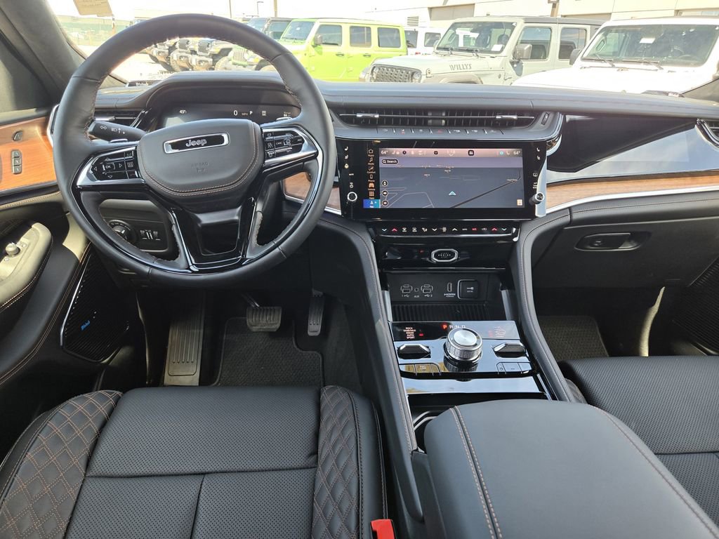 New 2026 Jeep Grand Cherokee Summit w/ Obsidian Package image 13