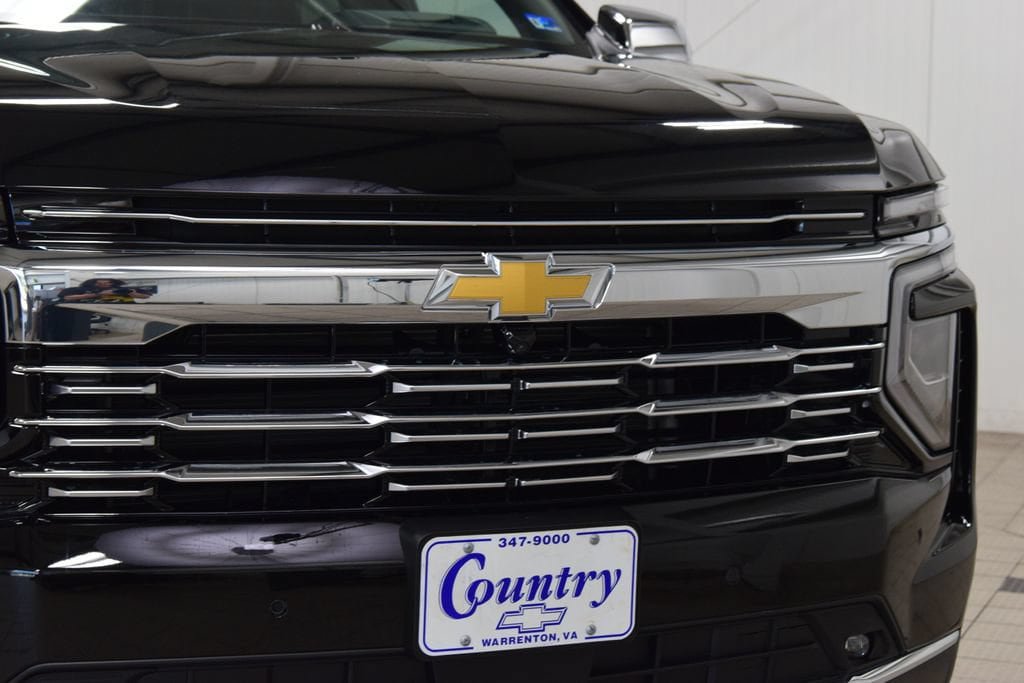 New 2026 Chevrolet Suburban Premier AWD/4WD image 11