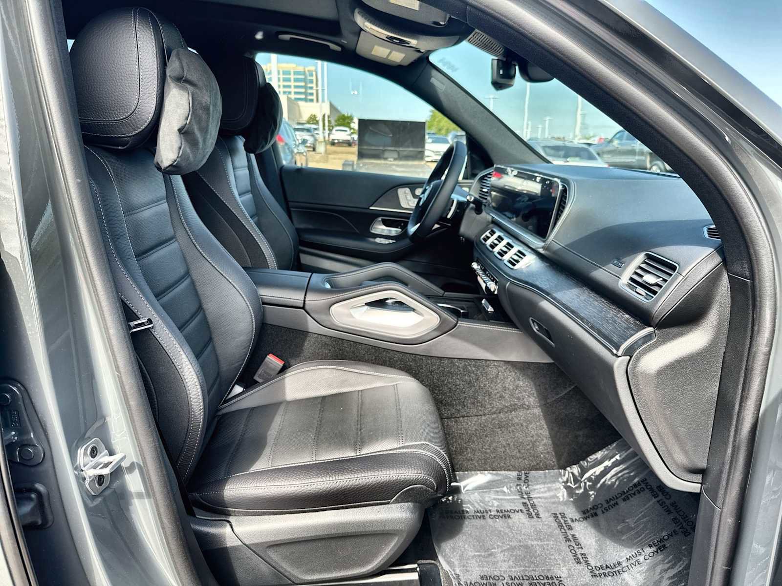New 2026 Mercedes-Benz GLS 450 4MATIC image 9