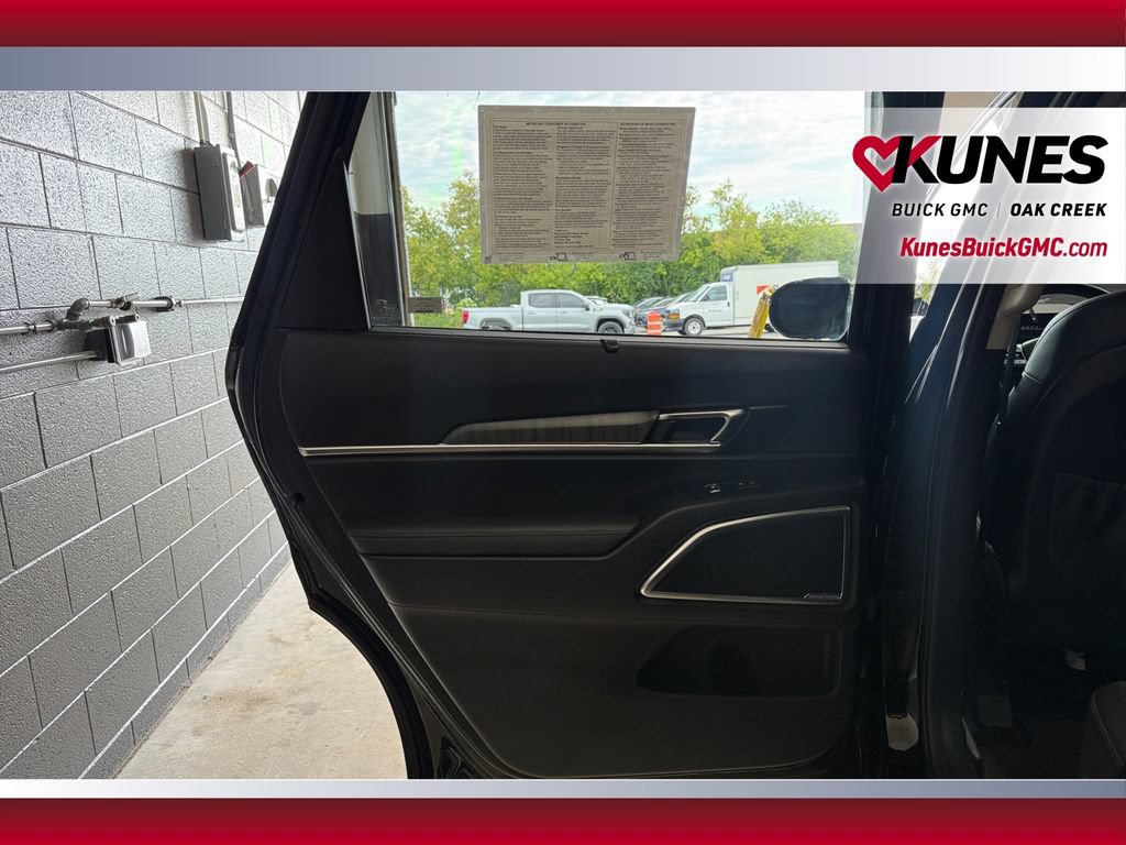 Used 2023 Kia Telluride SX Prestige AWD/4WD image 30
