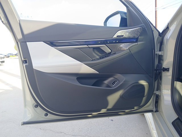 New 2027 BMW M5 w/ Executive Package AWD/4WD image 21