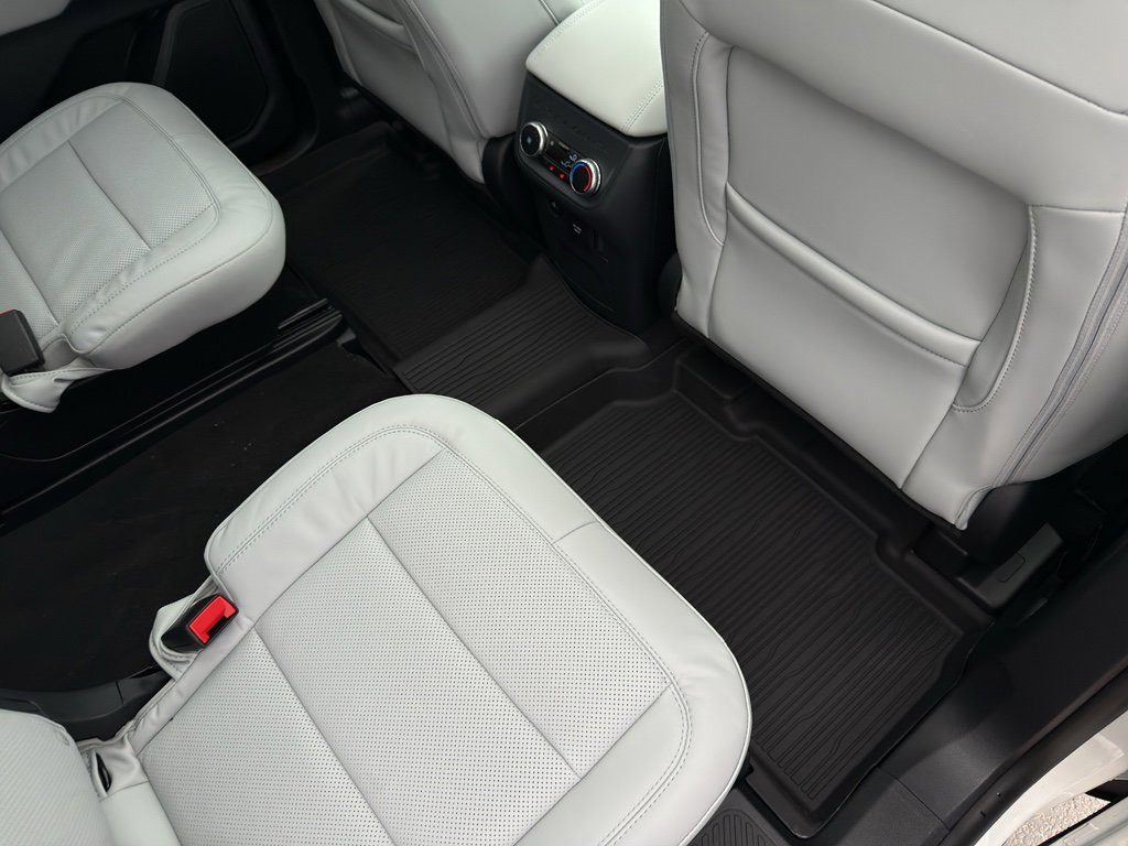 New 2026 Ford Explorer Platinum w/ LUX Leather Package image 38