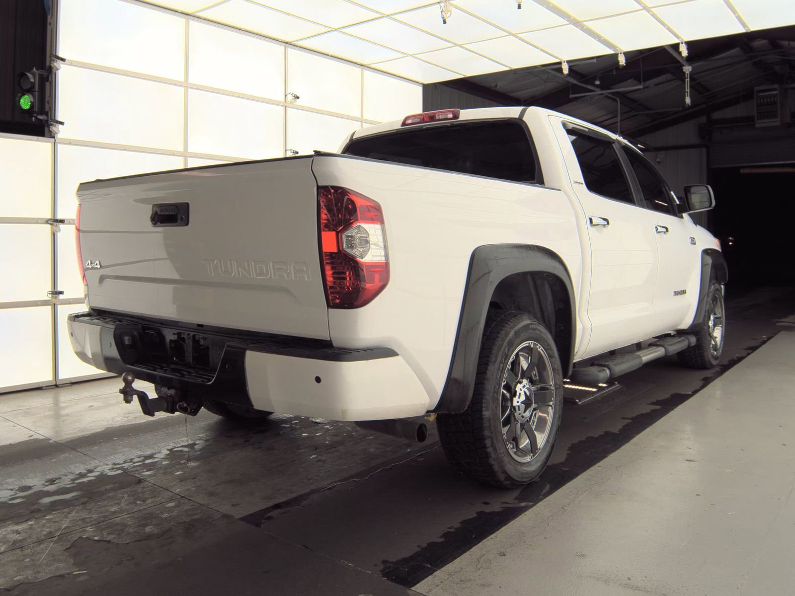 Used 2014 Toyota Tundra Limited image 5