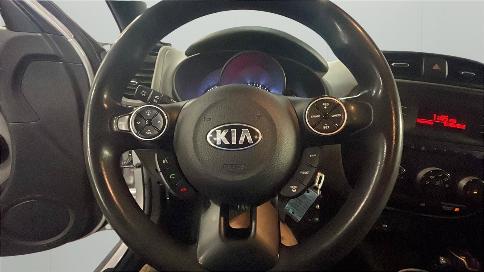 Used 2015 Kia Soul + FWD image 21