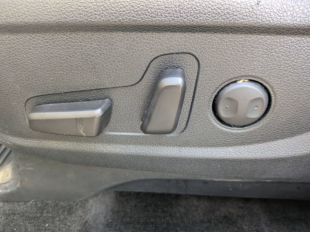 Used 2021 Hyundai Palisade SEL w/ Cargo Package image 19