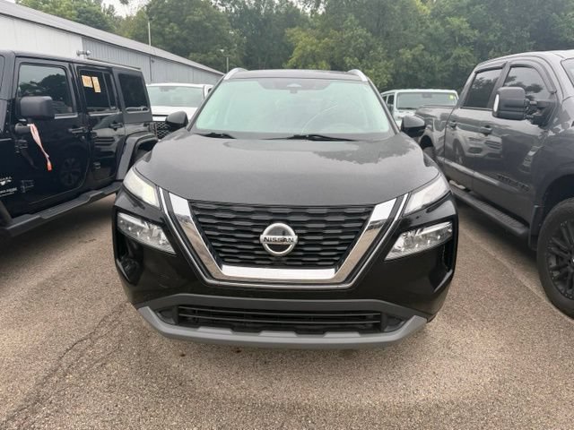 Used 2021 Nissan Rogue SV FWD image 2